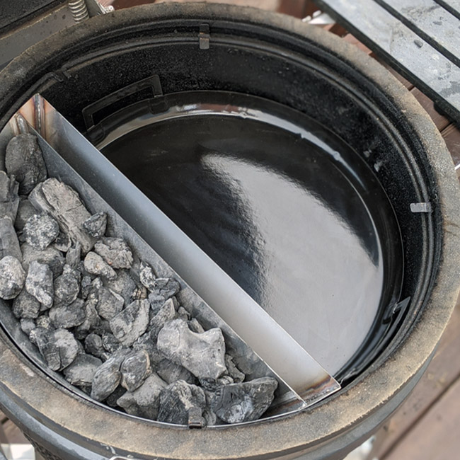 Поддон Drip ‘N Roast для корзины SnS 57 см Поддон Drip ‘N Roast для корзины Slow ‘N Sear 57 см с корзиной полной угля