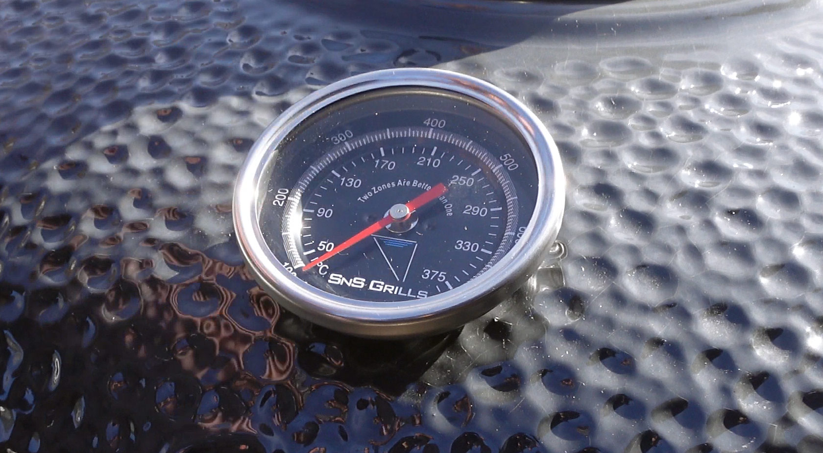 термометр на крышке керамического снс камадо