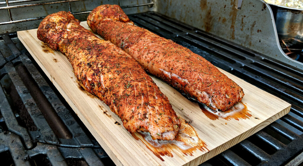 Как готовить на гриле с дощечкой для копчения