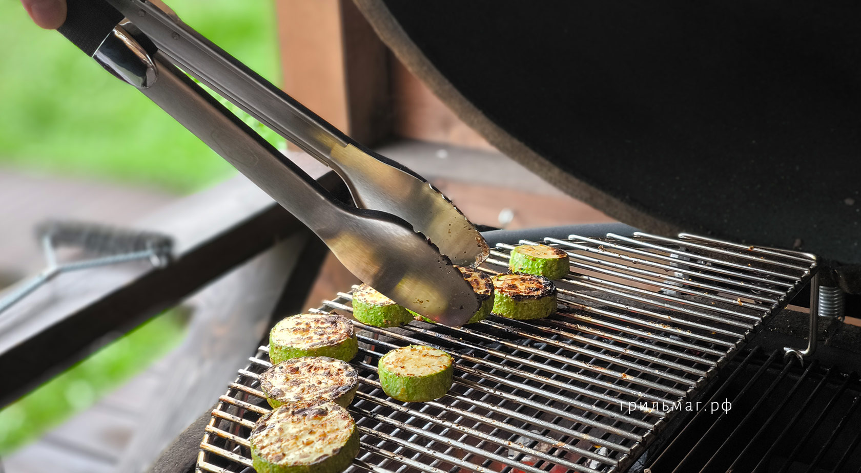 16 вещей, чтобы взять их на пикник с грилем 16 вещей, чтобы взять их на пикник с грилем